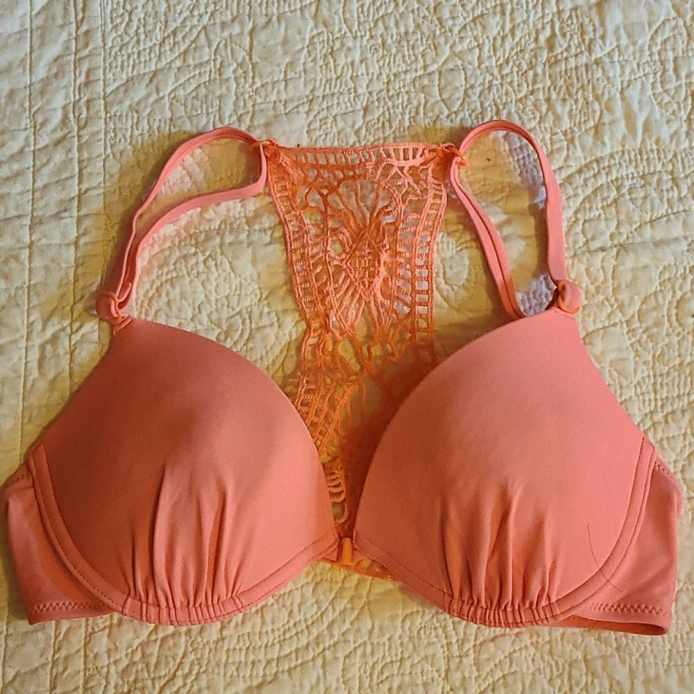 Women's Medium Pink Bikini Top